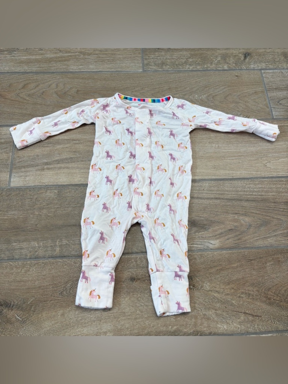 Magnetic me, unicorn onesie 0-3 months
